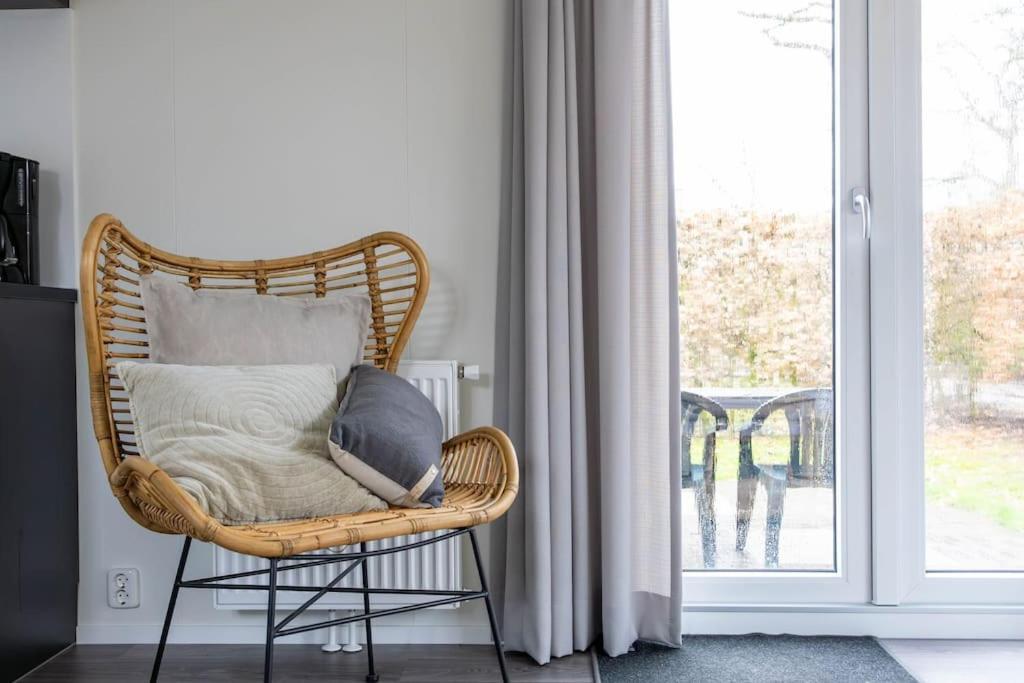 Gezellig Modern Chalet Midden Op De Veluwe Epe Extérieur photo